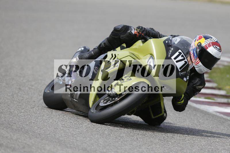 /10 20.04.2026  Pluess Moto Sport ADR/Freies Fahren/171